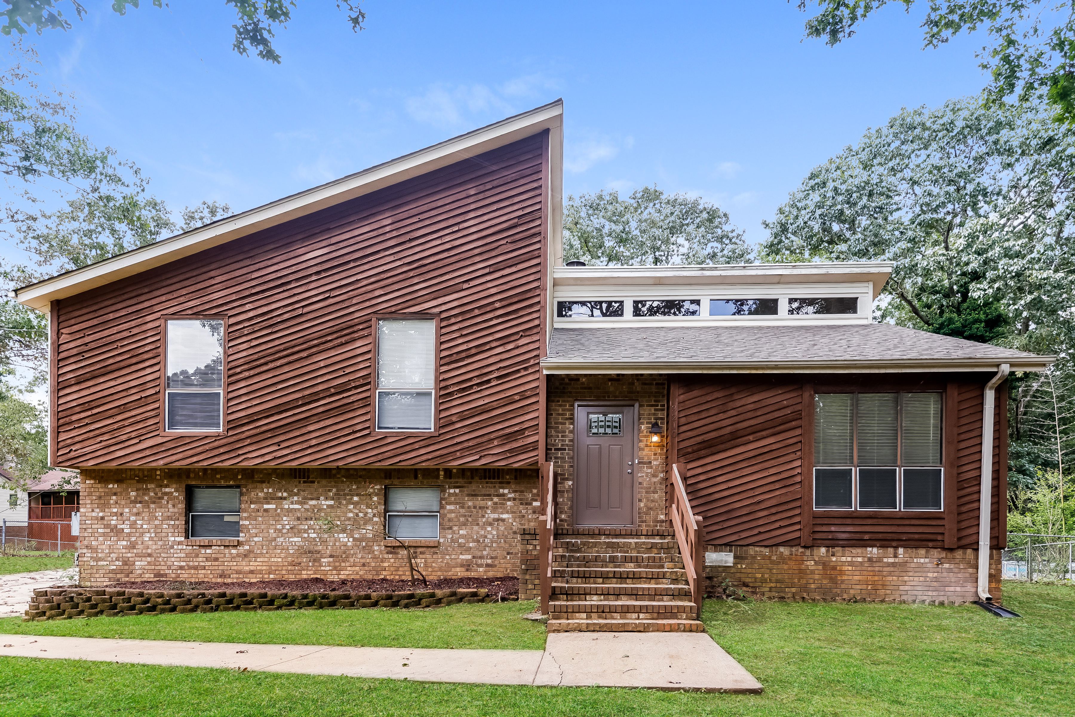 3210 EDENBURG DRIVE HUEYTOWN, AL 35023